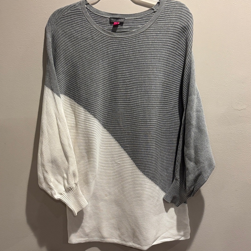 Vince Camuto Gray and White Women's Sweater size L